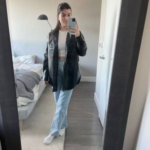 Aritzia Wilfred The GANNA™ Shirt Black Vegan Leather
Jacket